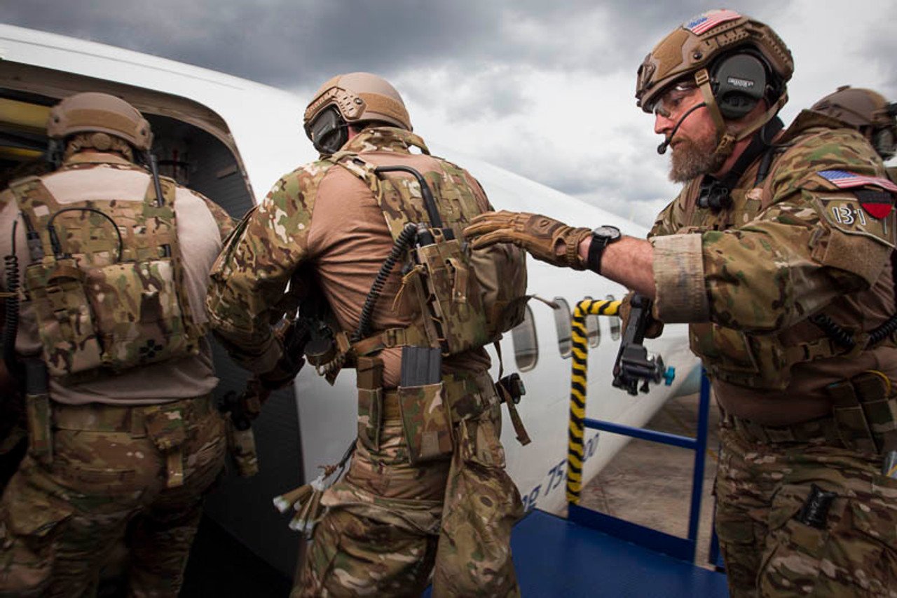 Porta cargador simple